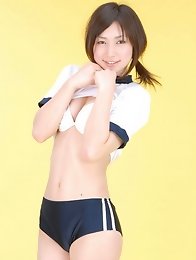 Busty gravure idol hottie in cute little gym shorts and a shirt