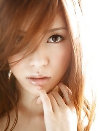 Sexy and amazing Japanese av idol Yuria Ashina lies naked waiting for you