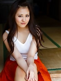 Horny and innocent Japanese av idol Beni Ito undresses at her farm home