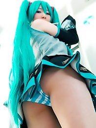 While other ero cosplayers only like to tease, Miku Oguri wants to bare all under her vocaloid costume.