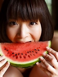 Sweet and innocent Japanese av idol Mayu Kamiya shows her amazing body wearing kimono