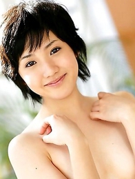 Flirtarious Japanese goddess Uran Minami poses spicy