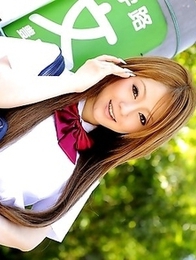 Teen chick Ria Sakurai shows off
