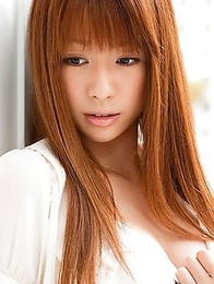 Kinky babe Azusa Maki likes fingering her luxurious breasts