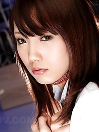 Ageha Kinoshita shows her hot body