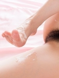 Tsubaki Katou poses naked, sucks on her toes, fingers herself, gets leg-fucked