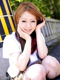 Teen chick Ria Sakurai shows off