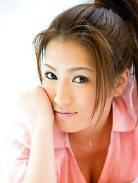 Reina Fujii is the filthiest expert in striptease and solo