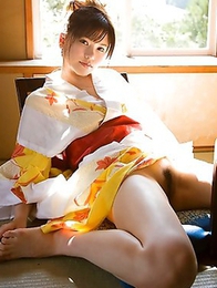 Anri Okita is a real expert in the striptease tricks