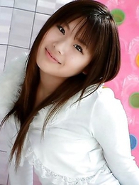 Aya Sakuraba loves demonstrating sensational boobs