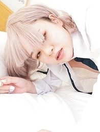 Cutie Saeko Ishiki comes to see us with a cute cosplay