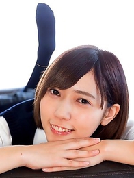 Busty Japan teen Fujikawa Reina in schoolgirl uniform