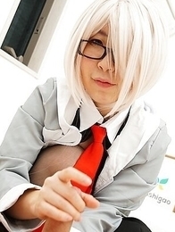 Chubby Kyoko Mikami gives us a delicious foot job