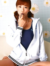 Aki Hoshino with playful attitude would be such sexy coach