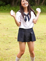 Tomoe Yamanaka babe is playful and shows hot ass in the classroom