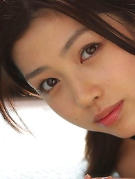 Azusa Togashi with sexy body in bath suit loves sun light