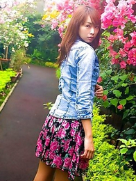 Akina is a playful Asian mademoiselle with a hairy pussy