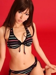Chinatsu Minami with long legs and sexy tummy is naughty